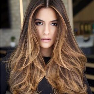 Meet your Posher, Laura e